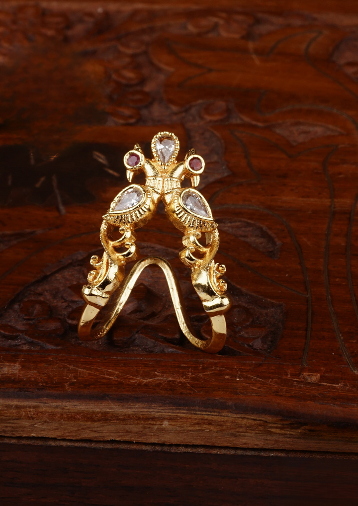 Kundan stone gold finish ring LC102020