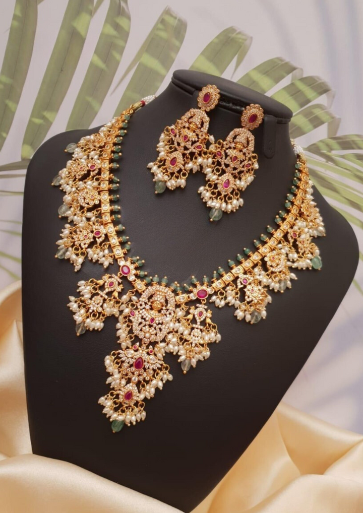 kundan and beads temple jewelry necklace with earrings ssg 101950