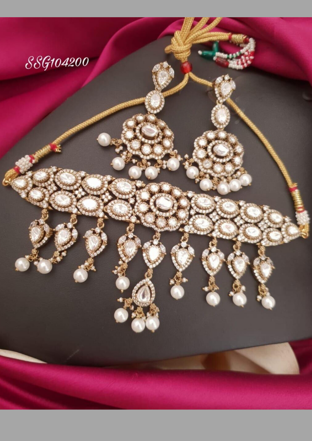 Kundan and beads necklace with earrings ssg 104200