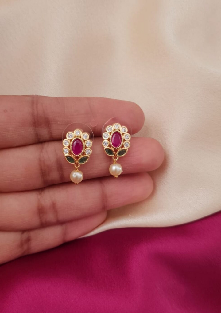 Kundan and beads earrings ssg 10199