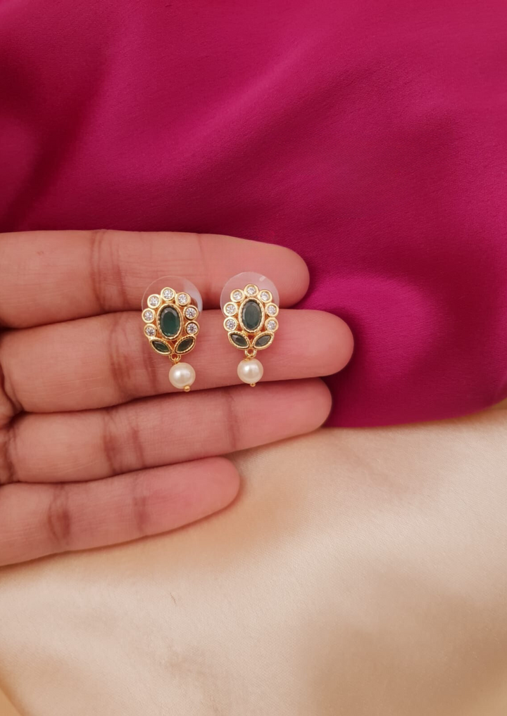 Kundan and beads earrings ssg 10199