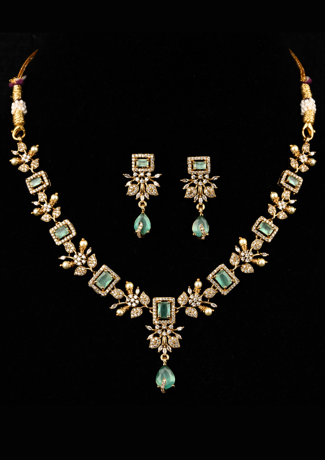 Kundan and beads necklace set with earrings ssg 101160