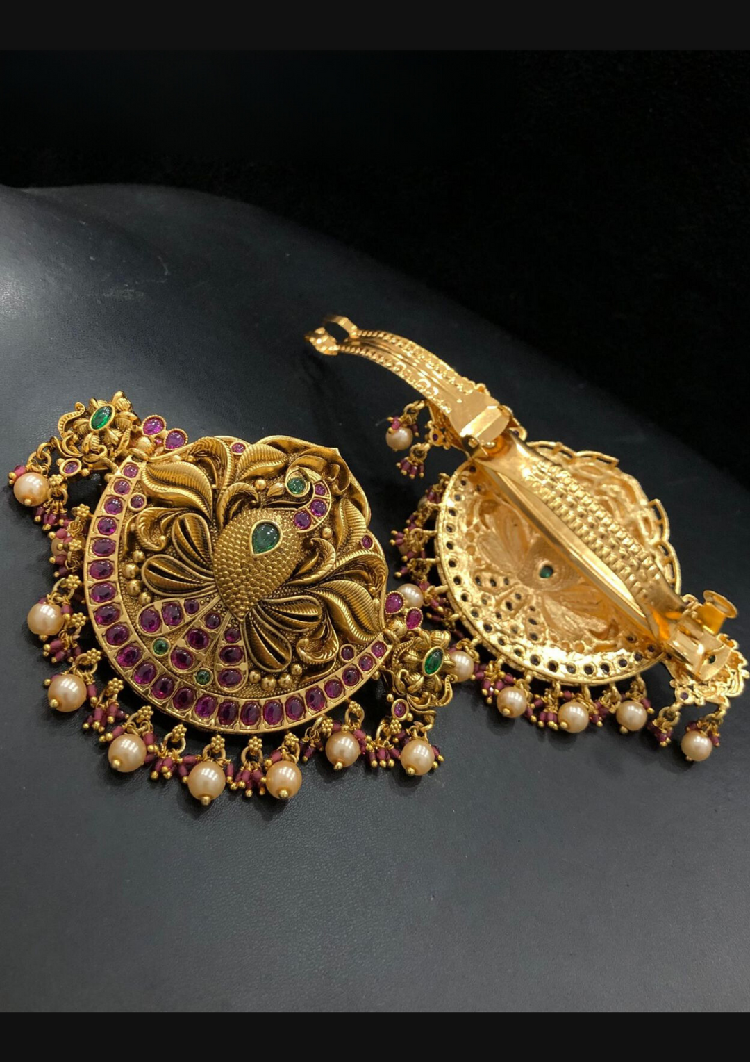 Kundan and beads hairclip PC660